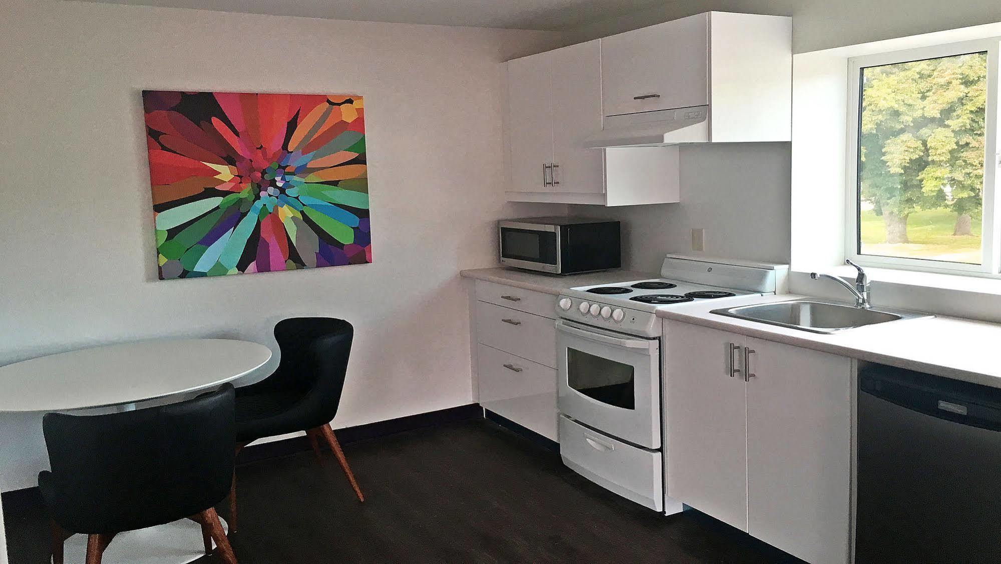 Hotel Zed Kelowna Eksteriør bilde